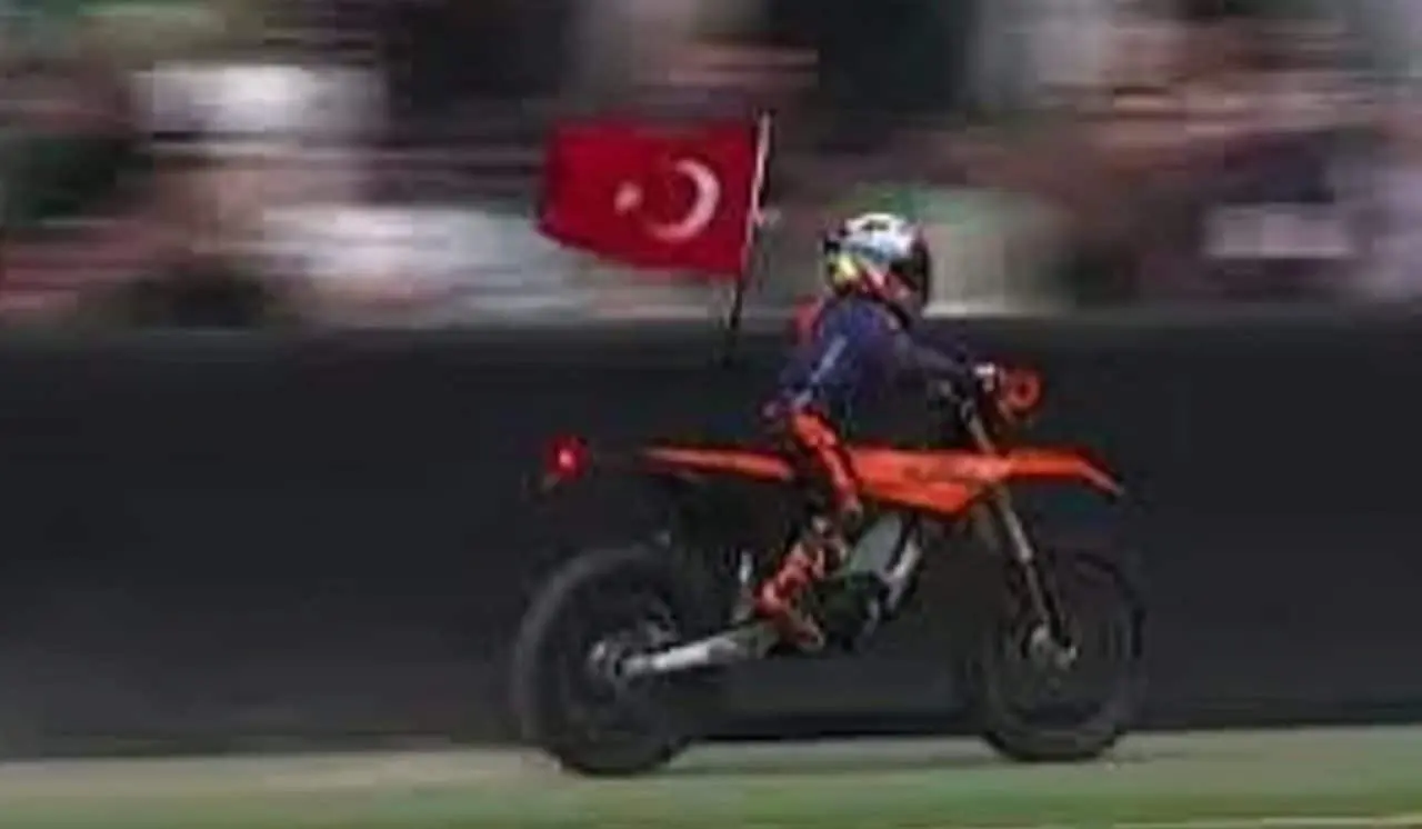 Zayn Sofuoğlu