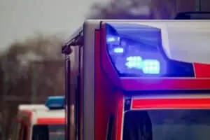 Grave acidente entre carro e caminhão deixa dois jovens mortos e feridos perto de Nidda