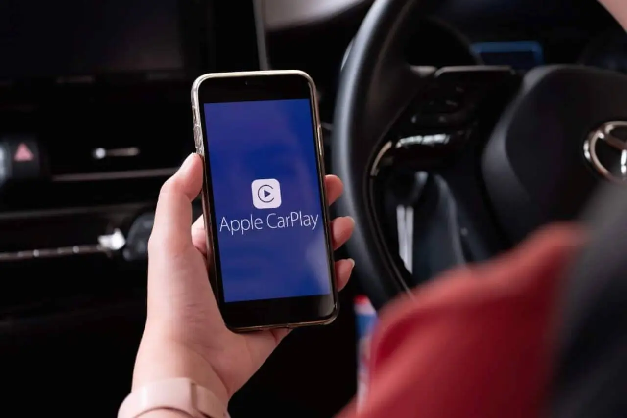 Apple CarPlay