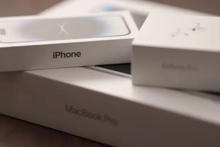 Apple, iphone, MacBook