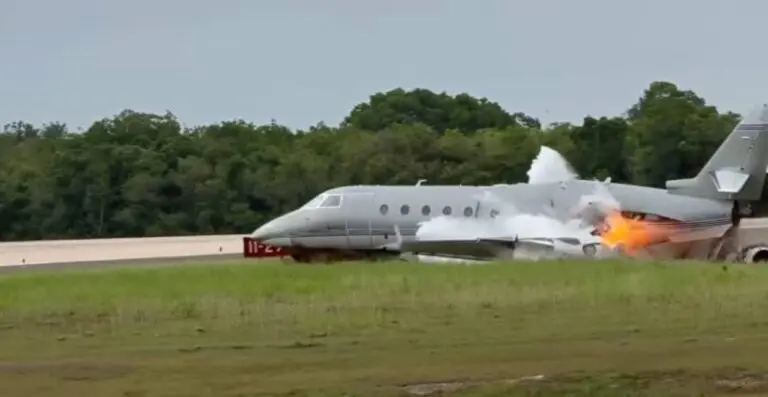 Avião explode após queda em La Romana