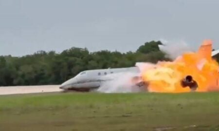 Avião explode após queda em La Romana