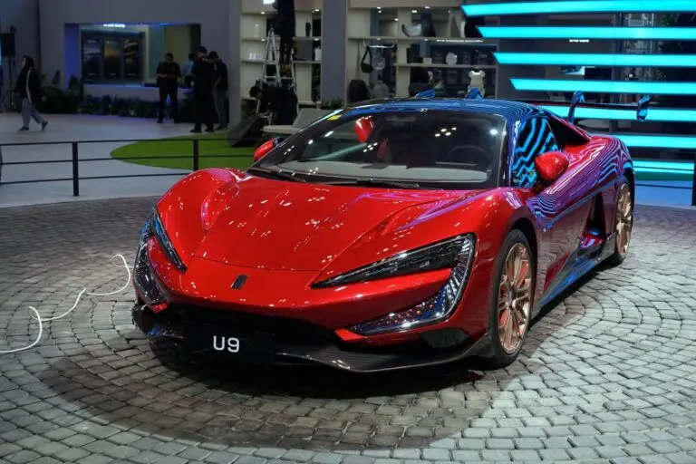 BYD Yangwang U9