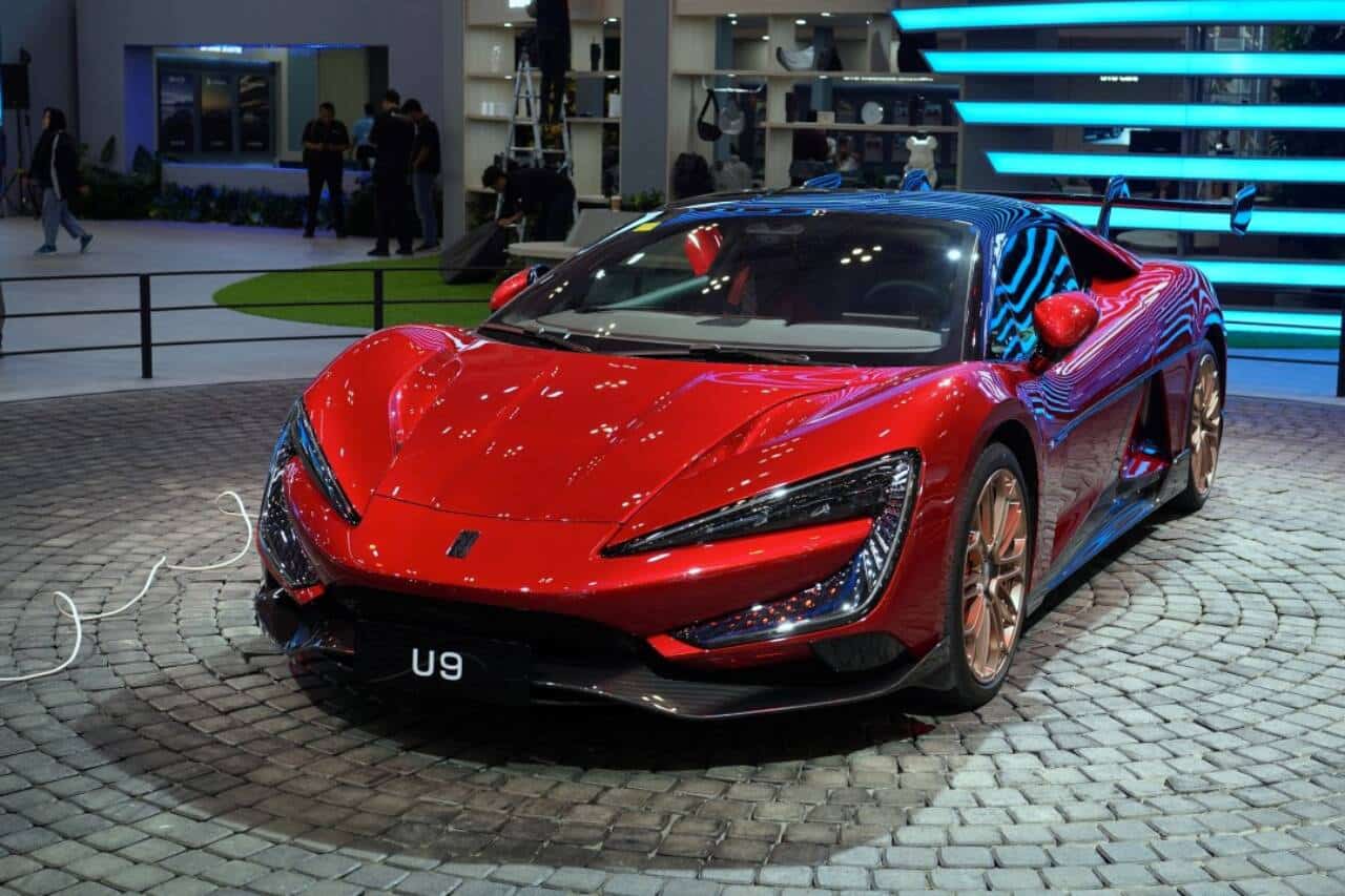 BYD Yangwang U9