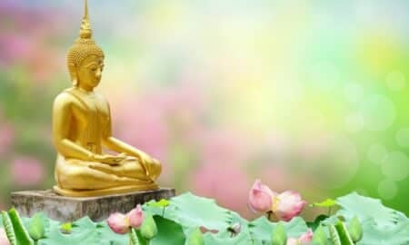 Buda Dourad, Dia Vesak