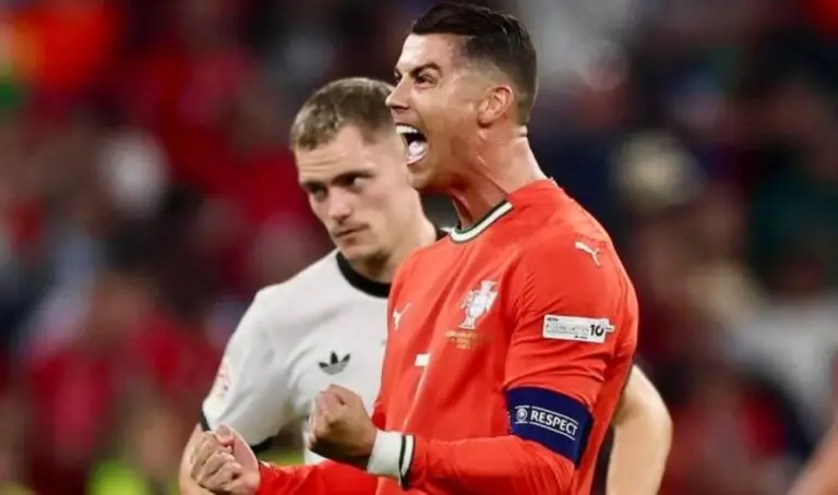 CR7