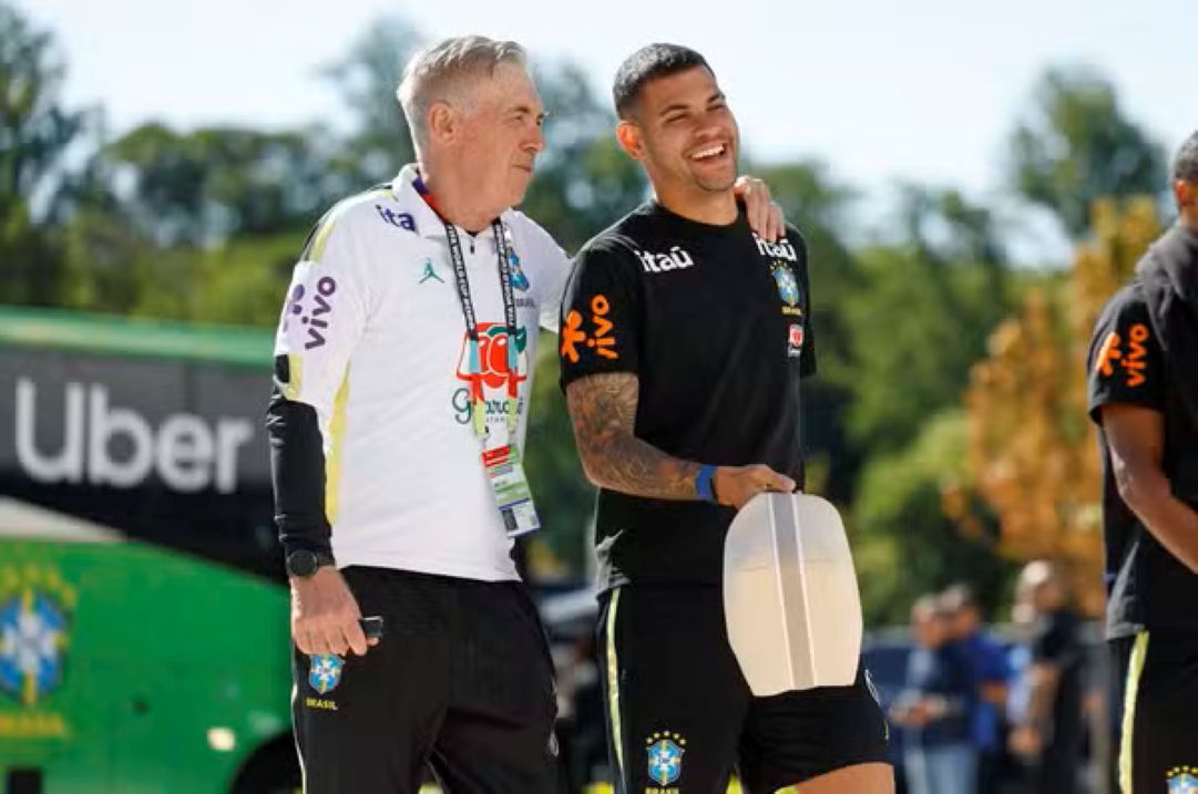 Carlo Ancelotti e Bruno Guimarães