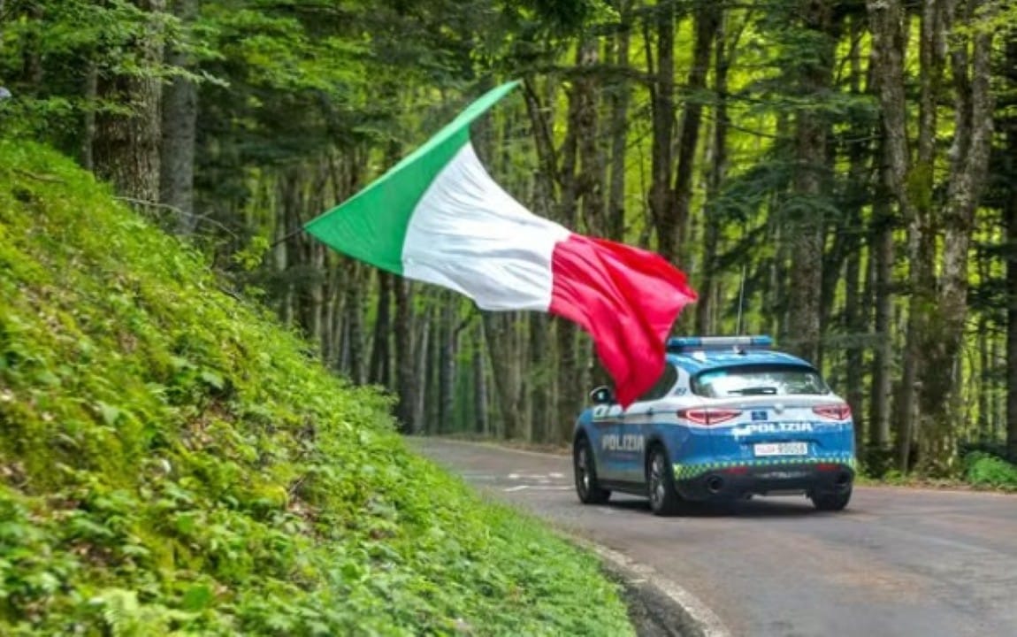 Carro da polícia italiana