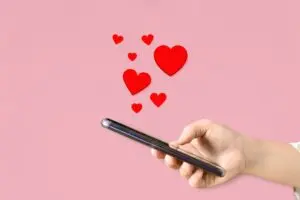 Guia de frases de Dia dos Namorados: 90 mensagens românticas para o chat do WhatsApp