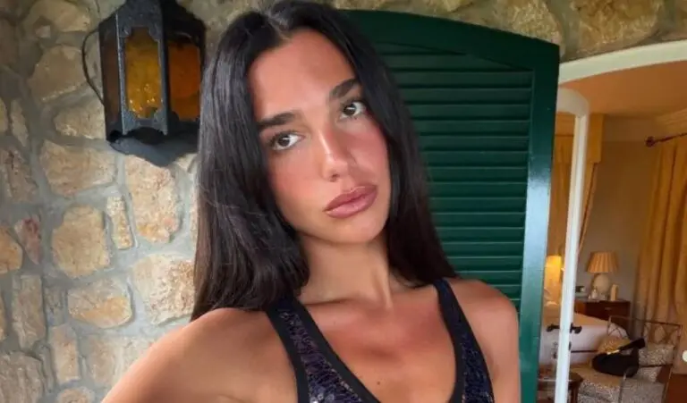 Dua Lipa -