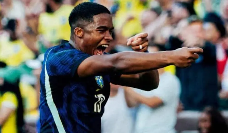 Endrick pela seleção Brasileira