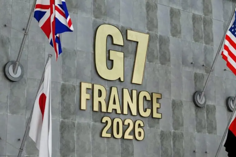 G7