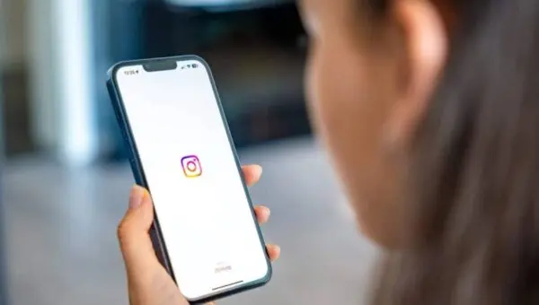 Instagram logo