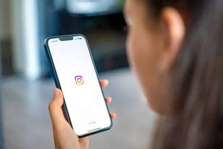 Instagram logo