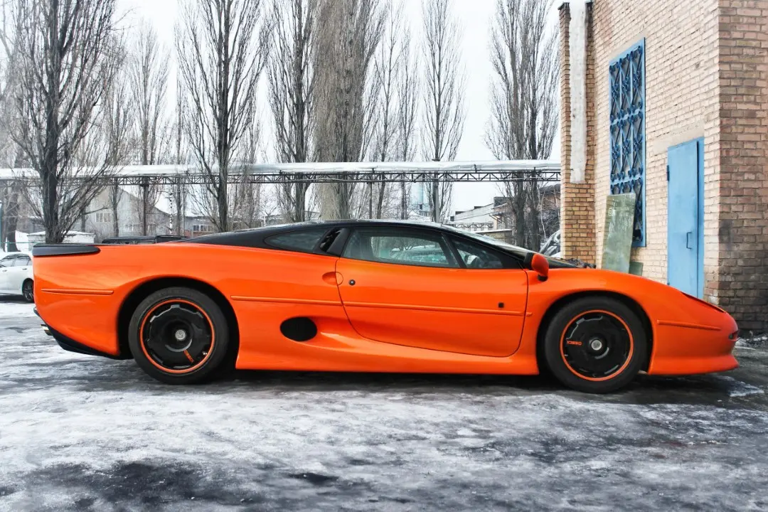 ジャガー XJ220