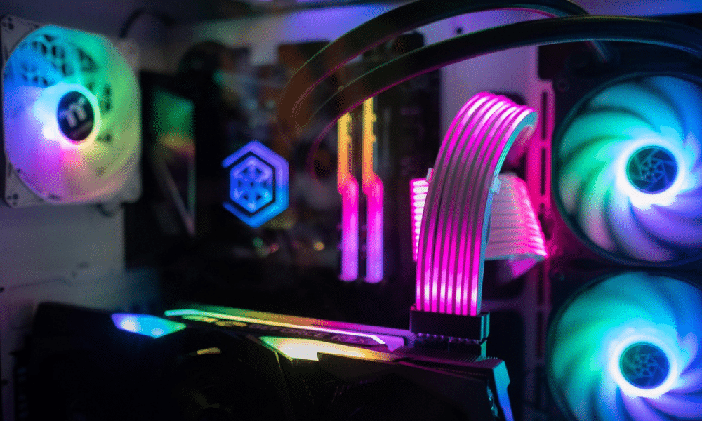 Especialistas explicam por que desligar o PC da tomada evita danos em quedas de energia