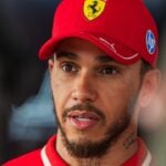 Dirigente da Ferrari, John Elkann, exalta Lewis Hamilton após histórica primeira vitória em Barcelona pela equipe