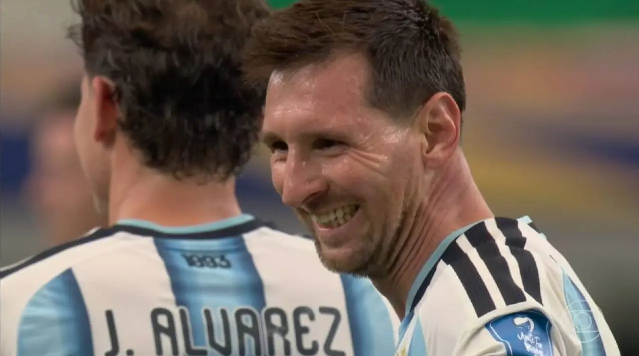 Lionel Messi faz seu 18° gol em Copas do Mundo - Reprodução / TV Globo