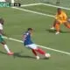 Mbappé marca para a França com assistência de Olise