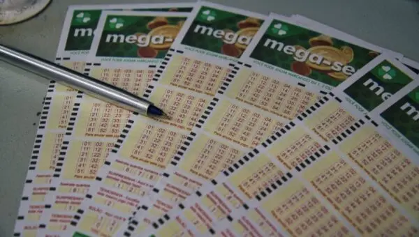 Morador de Taubaté acerta cinco números da Mega-Sena e leva prêmio de mais de R$ 80 mil