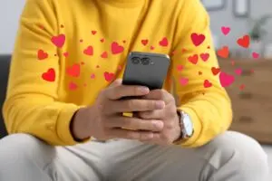 Saiba como funciona o Golpe do Amor pela internet e aplicativos de relacionamentos