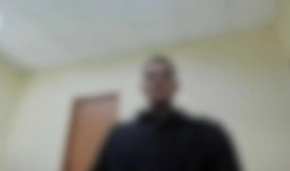 Militar durante interrogatório