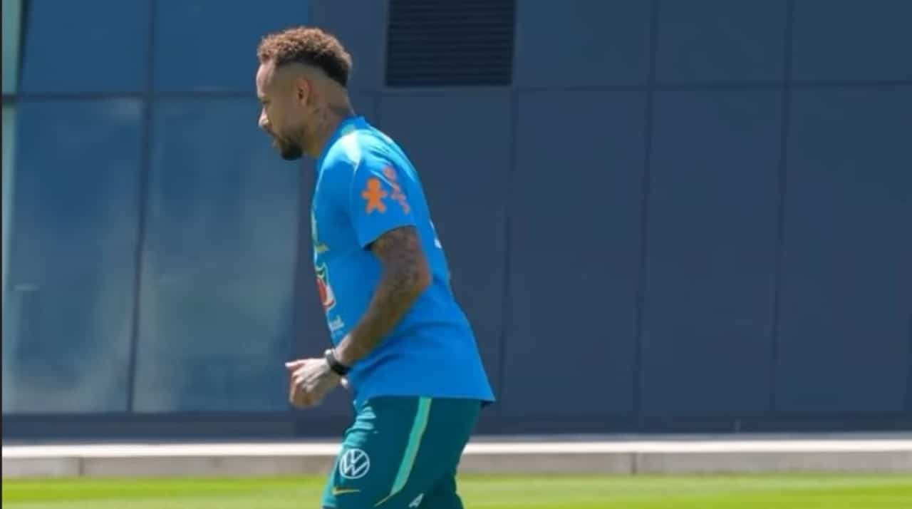 Neymar treinando