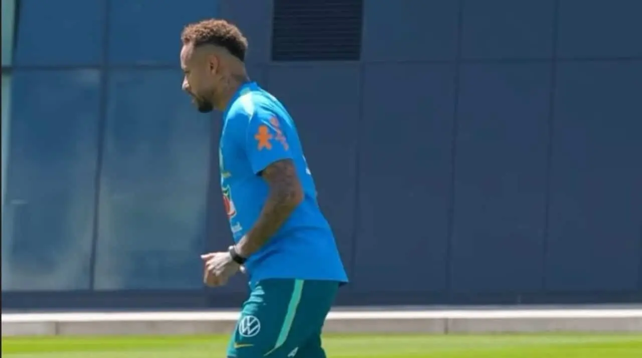 Neymar treinando
