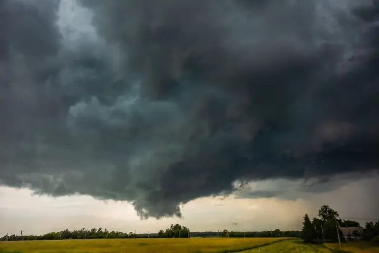Nuvens de tempestade, chuva