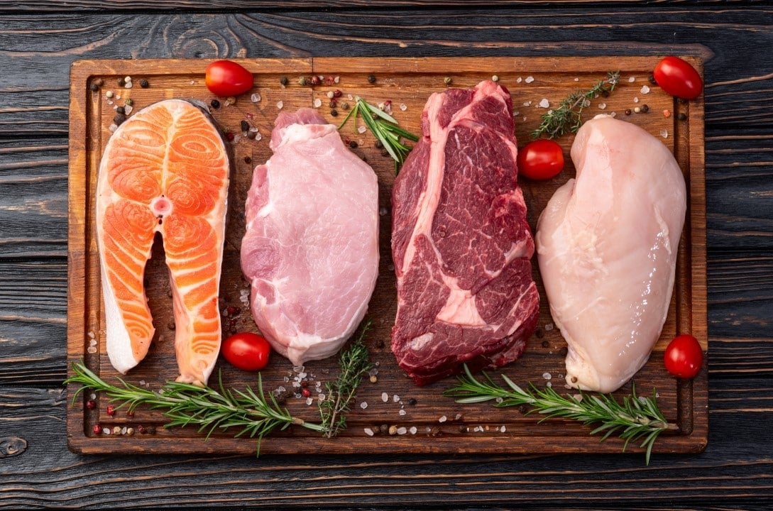 Proteinas, Salmão, carne bovina, carne de porco, carne de frango