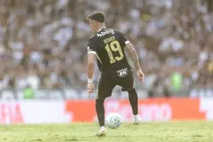 Reinier descarta saída do Atlético e critica boatos sobre transferência para o futebol mexicano