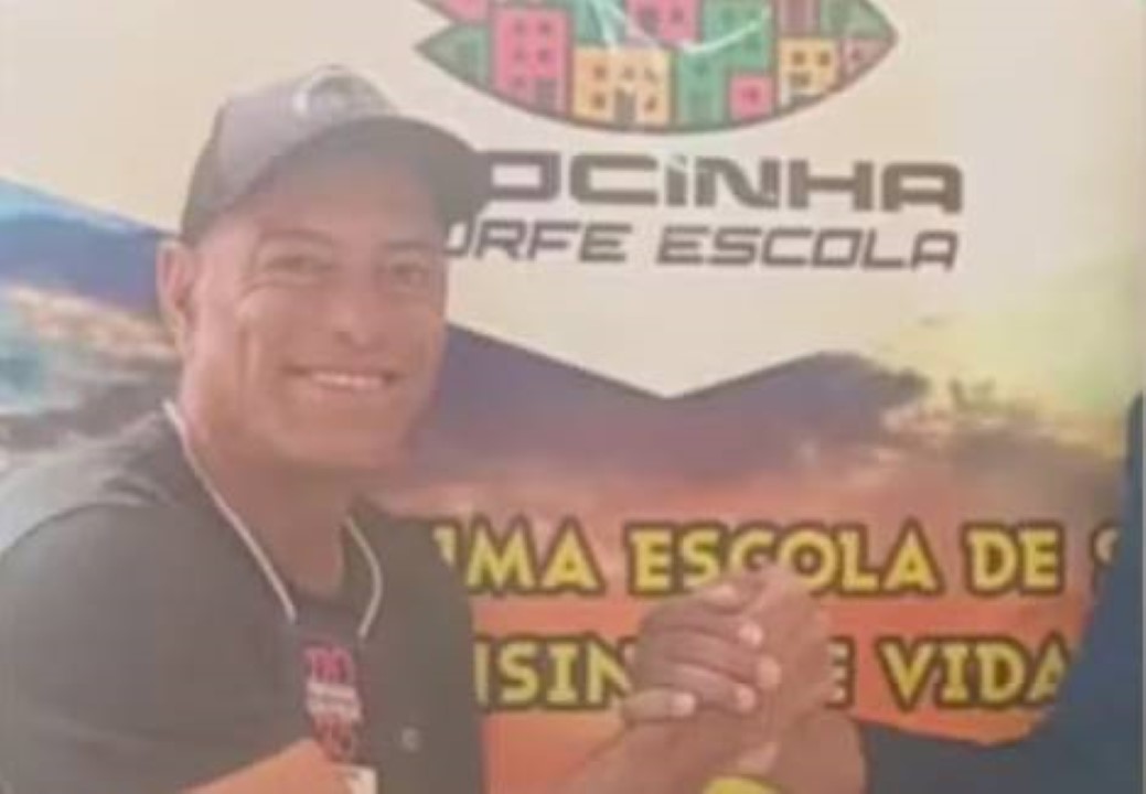 Ricardo Ramos 'Bocão' é fundador da Rocinha Surfe Escola