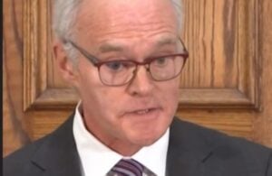Scott Pelley accuses CBS News boss of murdering 60 Minutes in staff meeting