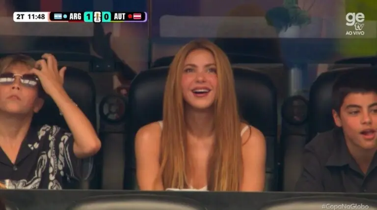 Shakira no jogo da Argentina x Austria