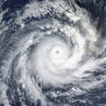 Super Tufão, tempestade tropical, ciclone, furacão, tornado, sobre o oceano - Triff/shutterstock.com