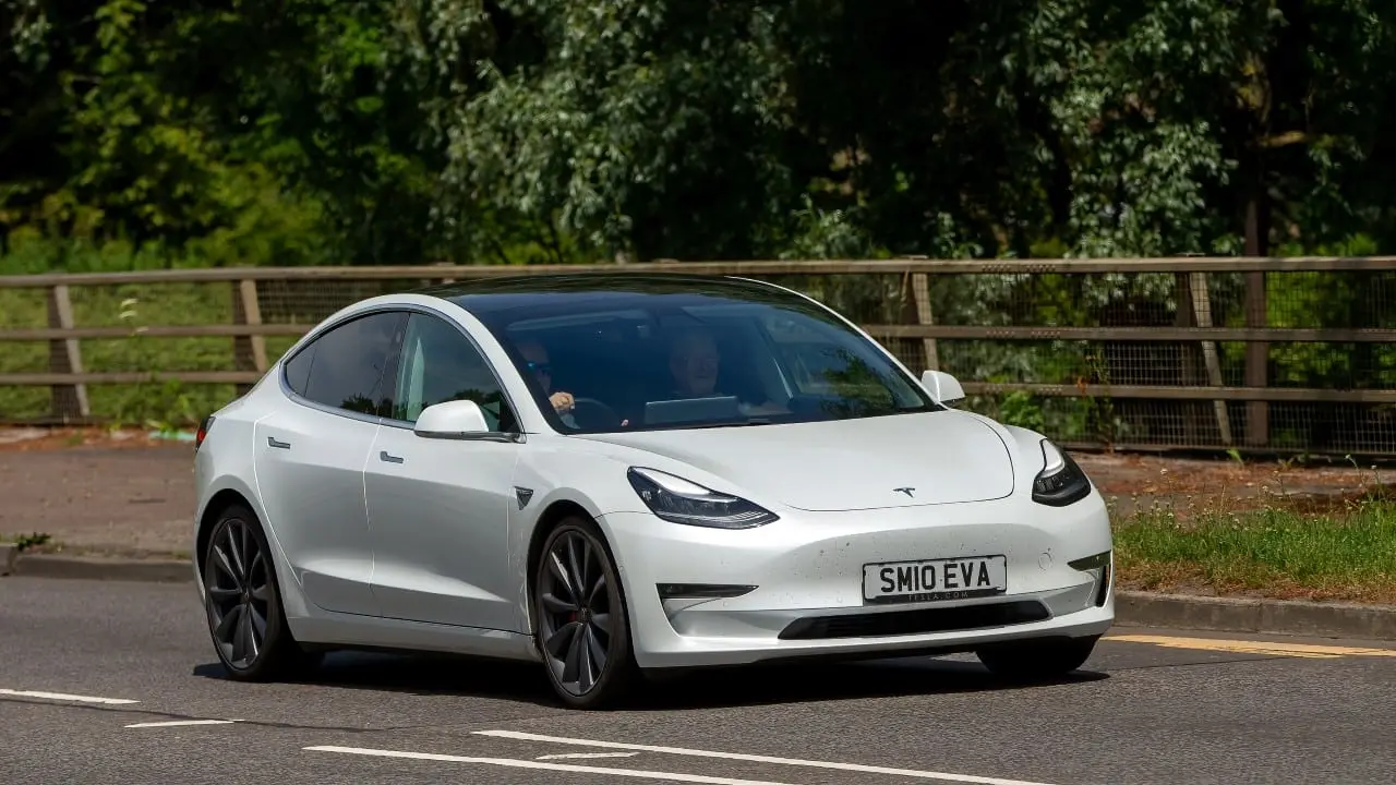 Tesla Model 3 Performance