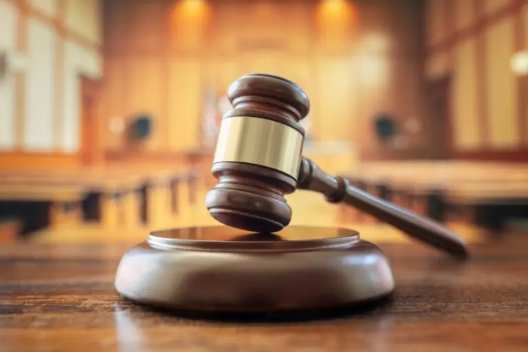 Tribunal, Martelo dos juízes, Justiça