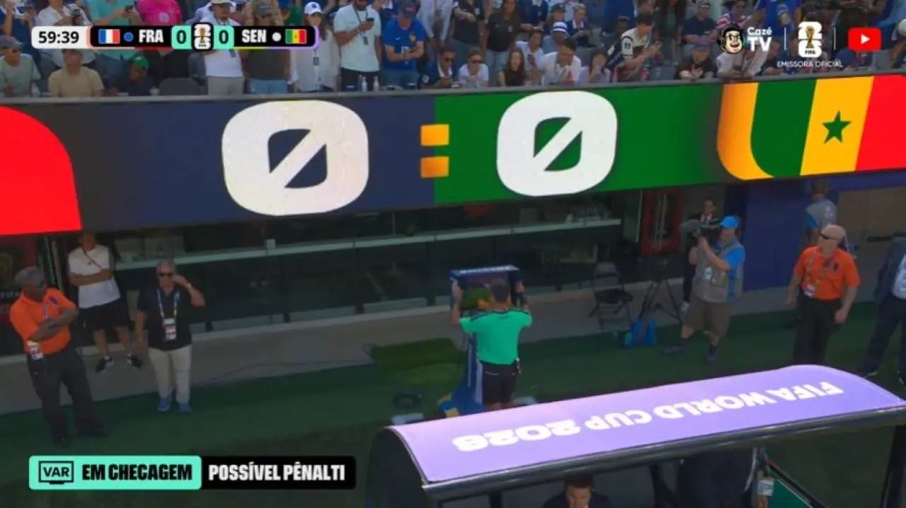VAR предлагает пересмотреть действия Килиана Мбаппе в штрафной