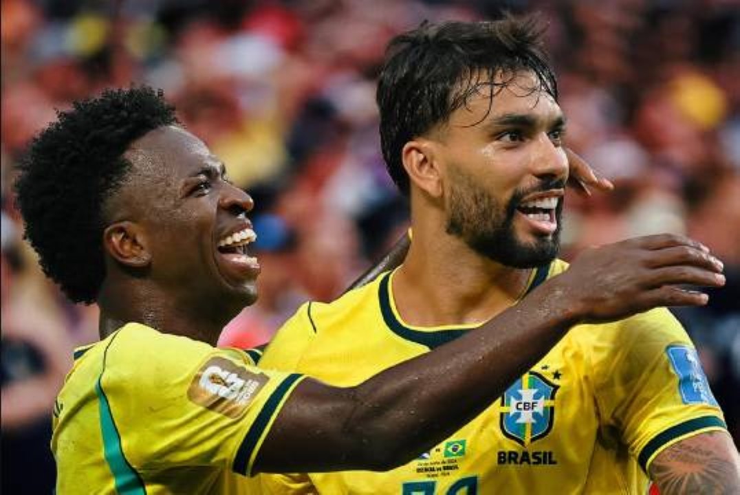 Vinicius Junior e Paquetá