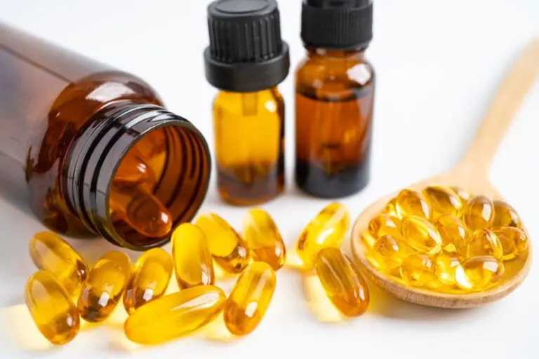 Vitamina de óleo de peixe com EPA e DHA, suplementos