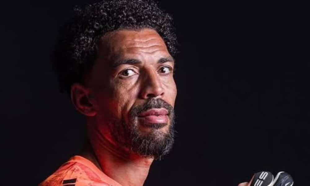 Bombou no Insta! Goleiro Vozinha, de Cabo Verde, detém ataques espanhóis e dispara em popularidade digital