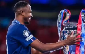 William Pacho jatkaa PSG:ssä kaksinkertaisen Mestarien liigan mestaruuden jälkeen
