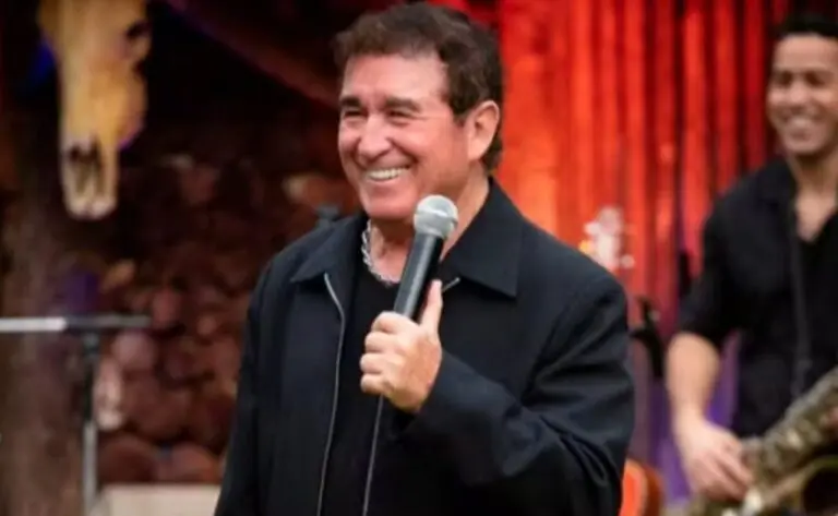 Amado Batista - Rede Social