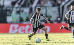 Atacante Bernard preferiu coração ao dinheiro e rejeitou Corinthians, Flamengo e Palmeiras pelo Atlético