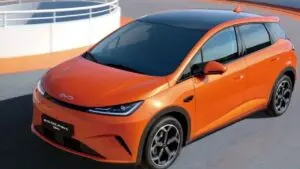 Nya BYD Dolphin G har en minimalistisk interiör avslöjad i prototyp fokuserad på den europeiska marknaden