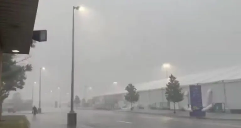 Chuva forte atinge entorno do estádio e clima vira preocupação — Reprodução/X