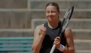 Petenis kualifikasi Maja Chwalinska melaju ke semifinal Prancis Terbuka setelah mengalahkan Kalinskaya 2 set menjadi 0
