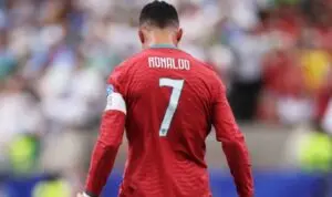 Portuguese newspaper criticizes Cristiano Ronaldo’s performance in Portugal’s draw; Diogo Costa is elected highlight