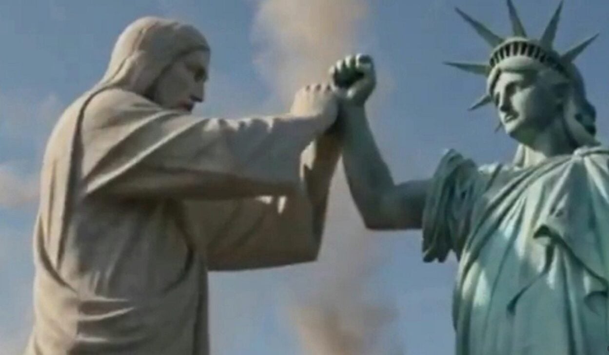 Cristo Redentor e Estátua da Liberdade - Reprodução/ X
