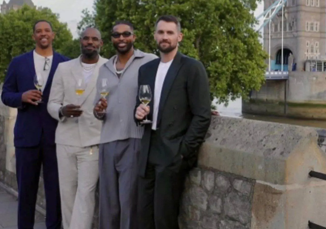 Elenco do título do Cleveland Cavaliers em 2015/16 - Instagram